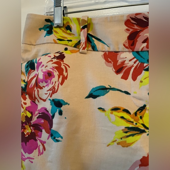 Outback Red Floral Shorts - Picture 3 of 8